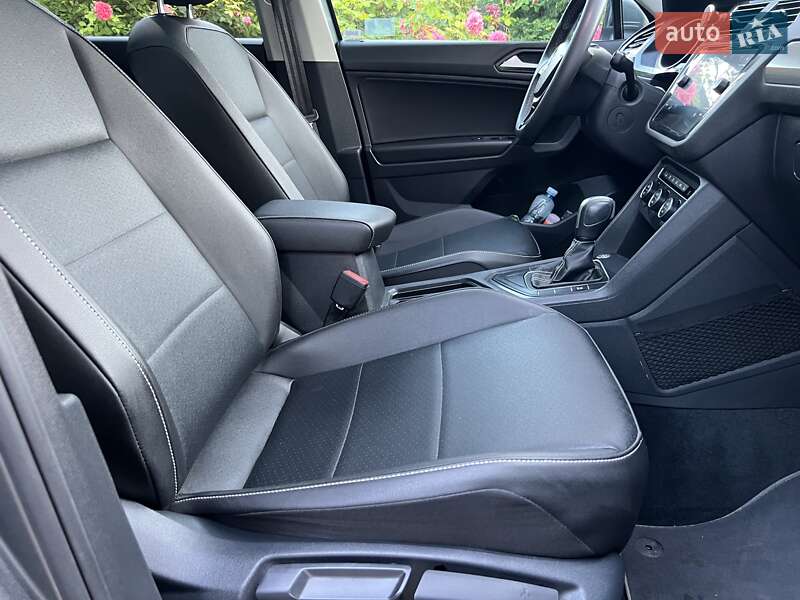 Внедорожник / Кроссовер Volkswagen Tiguan 2020 в Киеве фото 34 Внедорожник / Кроссовер Volkswagen Tiguan 2020 в Киеве