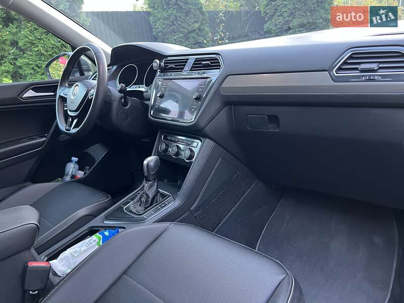 Внедорожник / Кроссовер Volkswagen Tiguan 2020 в Киеве фото 54 Внедорожник / Кроссовер Volkswagen Tiguan 2020 в Киеве