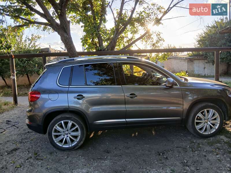Внедорожник / Кроссовер Volkswagen Tiguan 2014 в Павлограде фото 148 Внедорожник / Кроссовер Volkswagen Tiguan 2014 в Павлограде