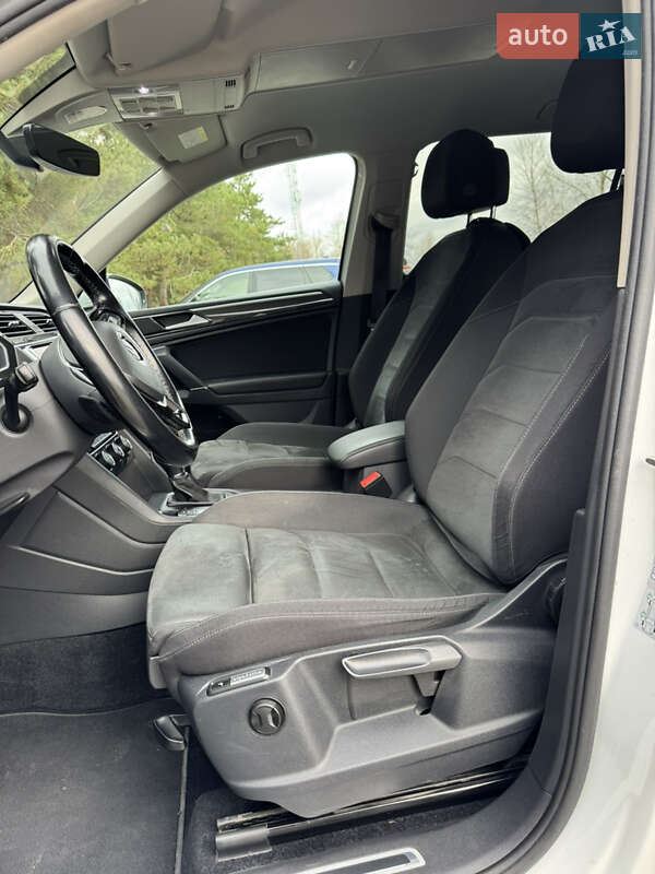 Позашляховик / Кросовер Volkswagen Tiguan 2018 в Києві фото 15 Позашляховик / Кросовер Volkswagen Tiguan 2018 в Києві