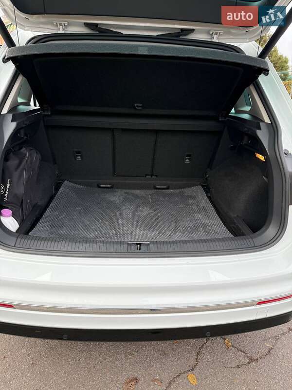 Позашляховик / Кросовер Volkswagen Tiguan 2020 в Полтаві фото 6 Позашляховик / Кросовер Volkswagen Tiguan 2020 в Полтаві