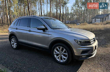 Внедорожник / Кроссовер Volkswagen Tiguan 2019 в Киеве