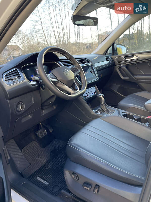 Внедорожник / Кроссовер Volkswagen Tiguan 2023 в Киеве