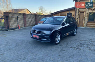 Позашляховик / Кросовер Volkswagen Tiguan 2021 в Луцьку