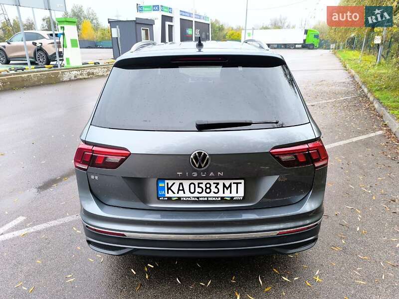 Внедорожник / Кроссовер Volkswagen Tiguan 2021 в Киеве