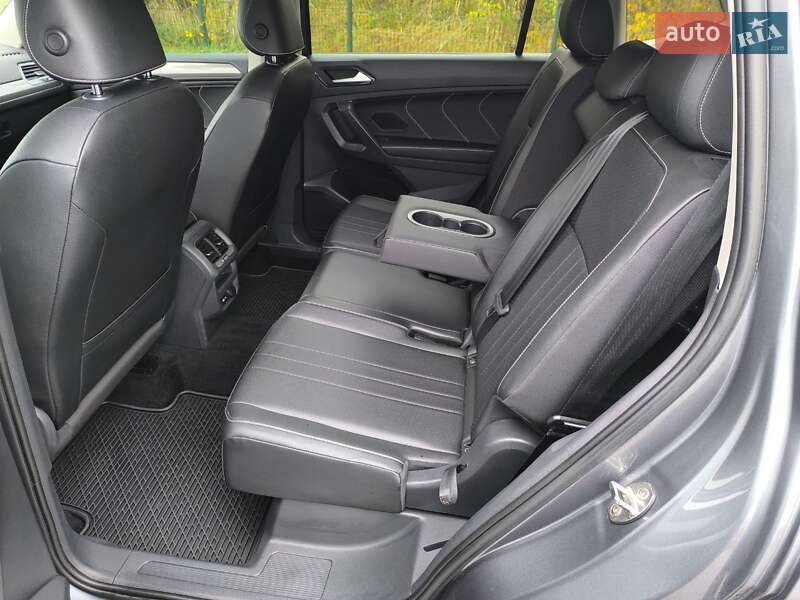 Внедорожник / Кроссовер Volkswagen Tiguan 2021 в Киеве