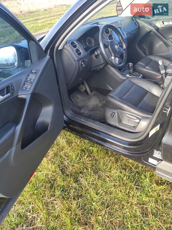 Внедорожник / Кроссовер Volkswagen Tiguan 2011 в Ильинцах