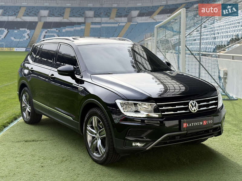 Внедорожник / Кроссовер Volkswagen Tiguan 2019 в Одессе