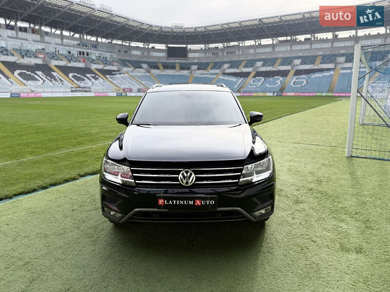 Внедорожник / Кроссовер Volkswagen Tiguan 2019 в Одессе