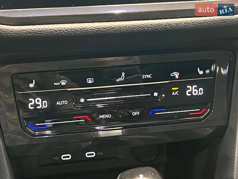 Внедорожник / Кроссовер Volkswagen Tiguan 2023 в Киеве