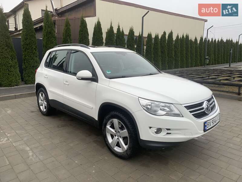 Внедорожник / Кроссовер Volkswagen Tiguan 2008 в Каменец-Подольском