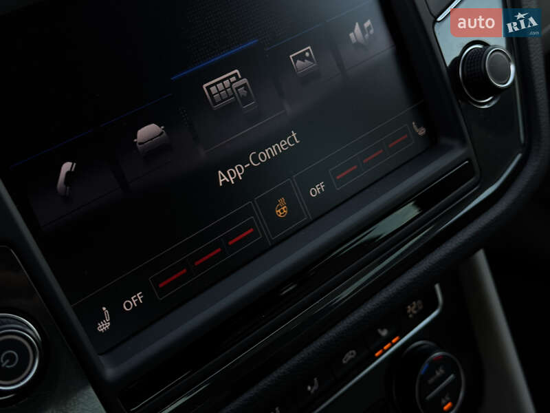 Внедорожник / Кроссовер Volkswagen Tiguan 2017 в Радивилове