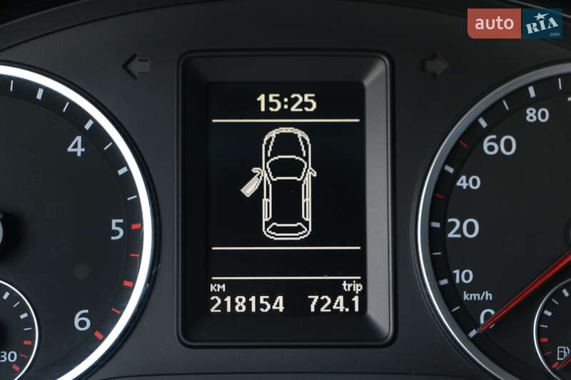 Внедорожник / Кроссовер Volkswagen Tiguan 2010 в Киеве