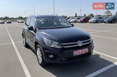 Внедорожник / Кроссовер Volkswagen Tiguan 2016 в Самборе
