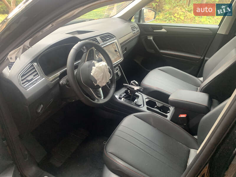 Внедорожник / Кроссовер Volkswagen Tiguan 2024 в Самборе