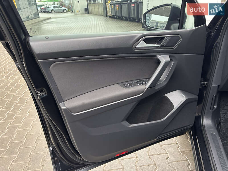 Внедорожник / Кроссовер Volkswagen Tiguan 2019 в Киеве