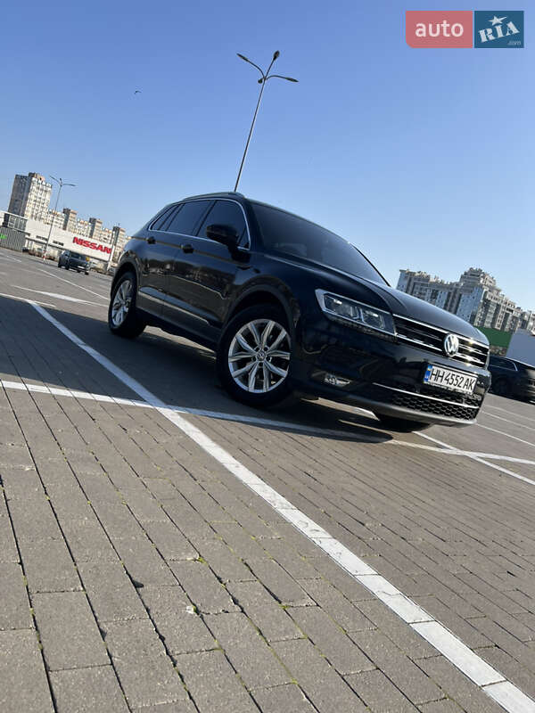 Внедорожник / Кроссовер Volkswagen Tiguan 2019 в Одессе
