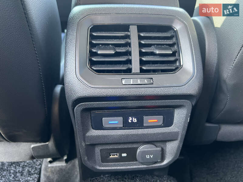 Внедорожник / Кроссовер Volkswagen Tiguan 2019 в Одессе