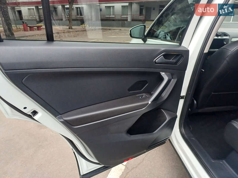 Внедорожник / Кроссовер Volkswagen Tiguan 2018 в Горишних Плавнях