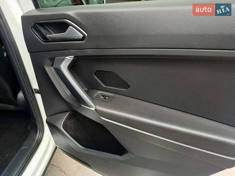 Внедорожник / Кроссовер Volkswagen Tiguan 2018 в Горишних Плавнях