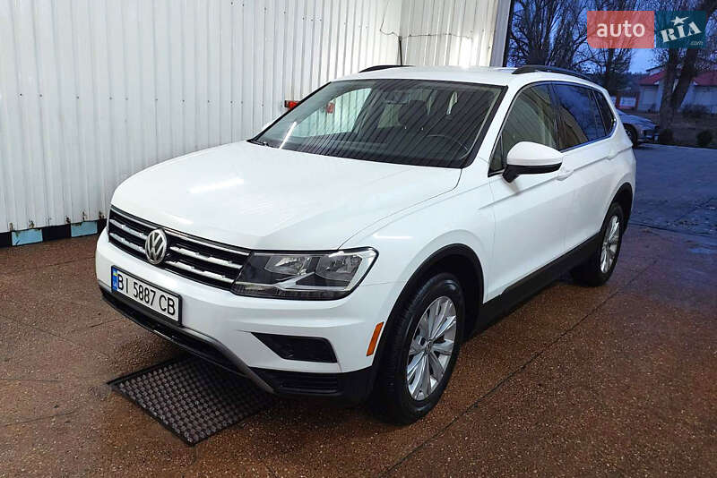 Внедорожник / Кроссовер Volkswagen Tiguan 2018 в Горишних Плавнях