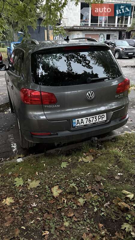 Внедорожник / Кроссовер Volkswagen Tiguan 2015 в Киеве