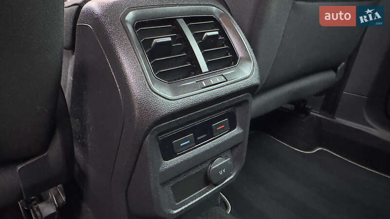 Внедорожник / Кроссовер Volkswagen Tiguan 2018 в Сваляве фото 60 Внедорожник / Кроссовер Volkswagen Tiguan 2018 в Сваляве