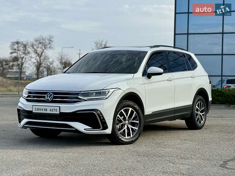 Внедорожник / Кроссовер Volkswagen Tiguan 2021 в Днепре