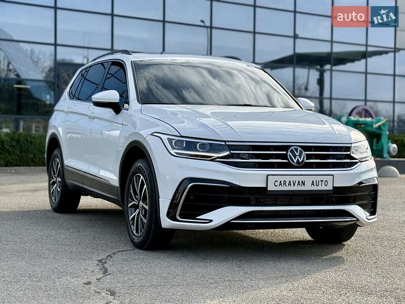 Внедорожник / Кроссовер Volkswagen Tiguan 2021 в Днепре