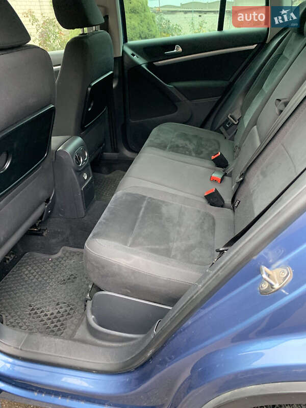 Внедорожник / Кроссовер Volkswagen Tiguan 2012 в Харькове фото 11 Внедорожник / Кроссовер Volkswagen Tiguan 2012 в Харькове