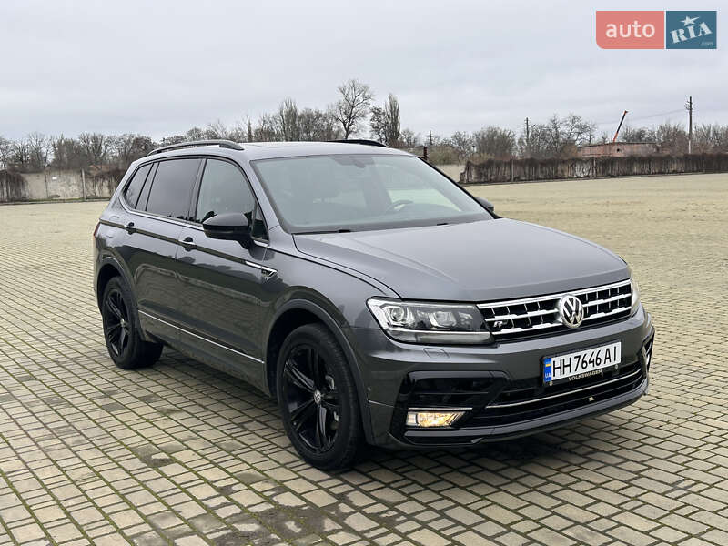 Внедорожник / Кроссовер Volkswagen Tiguan 2019 в Одессе