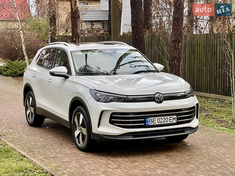 Внедорожник / Кроссовер Volkswagen Tiguan 2024 в Киеве