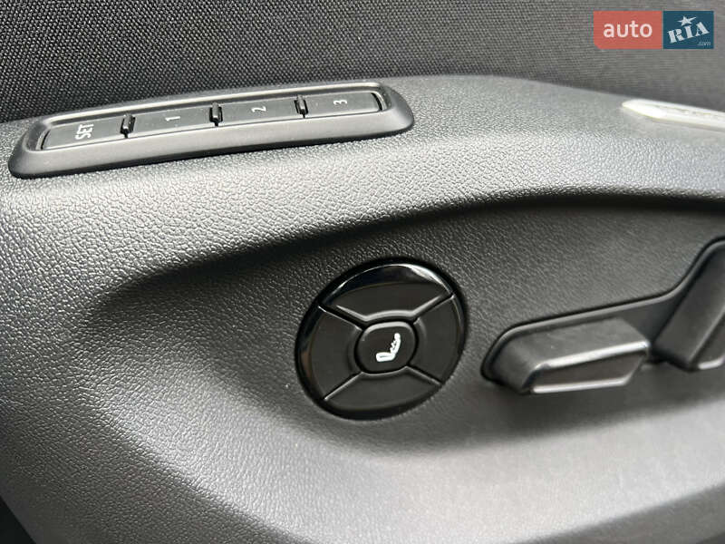 Внедорожник / Кроссовер Volkswagen Tiguan 2024 в Киеве