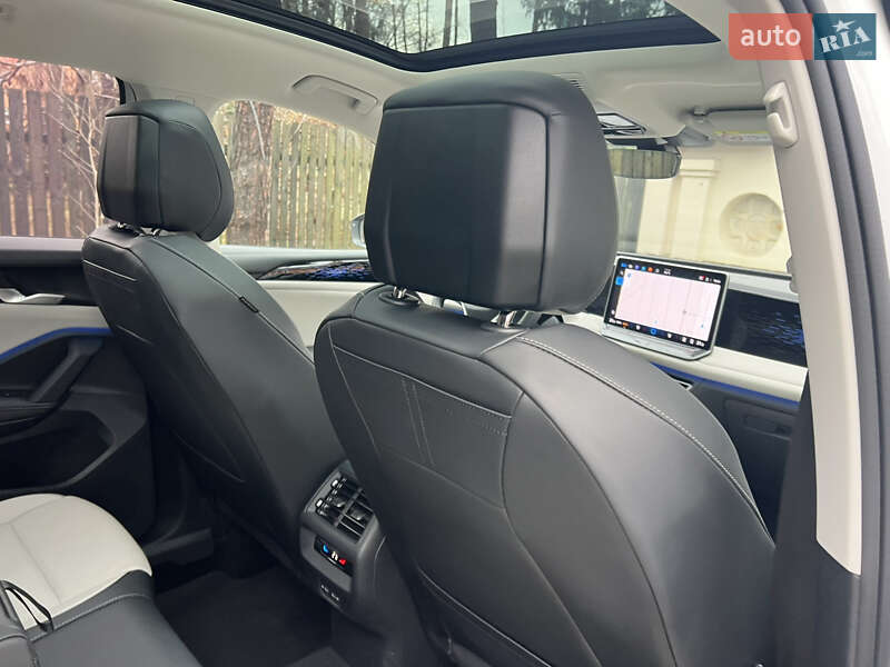 Внедорожник / Кроссовер Volkswagen Tiguan 2024 в Киеве