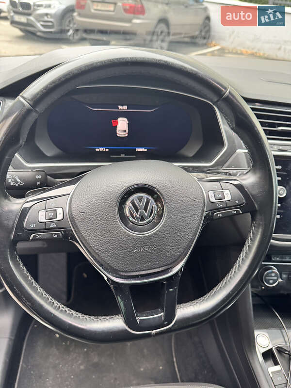 Внедорожник / Кроссовер Volkswagen Tiguan 2018 в Киеве фото 9 Внедорожник / Кроссовер Volkswagen Tiguan 2018 в Киеве