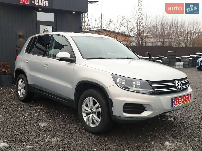 Внедорожник / Кроссовер Volkswagen Tiguan 2012 в Кременце