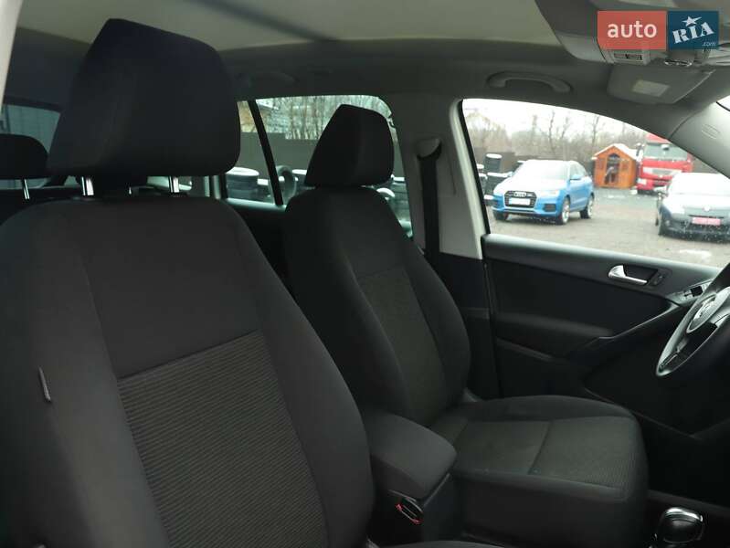 Внедорожник / Кроссовер Volkswagen Tiguan 2012 в Кременце