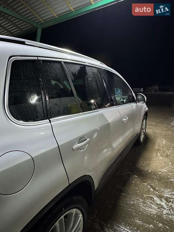 Внедорожник / Кроссовер Volkswagen Tiguan 2011 в Черновцах фото 5 Внедорожник / Кроссовер Volkswagen Tiguan 2011 в Черновцах