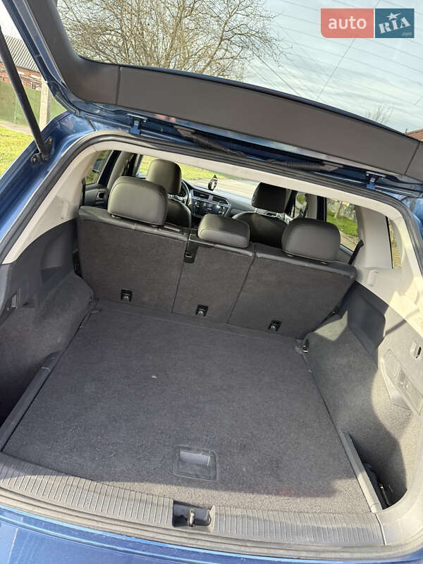 Позашляховик / Кросовер Volkswagen Tiguan 2017 в Василькові