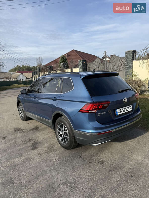 Позашляховик / Кросовер Volkswagen Tiguan 2017 в Василькові