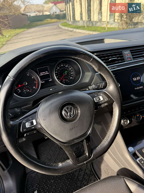 Позашляховик / Кросовер Volkswagen Tiguan 2017 в Василькові