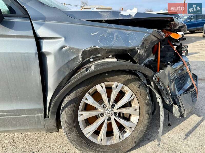 Внедорожник / Кроссовер Volkswagen Tiguan 2019 в Киеве
