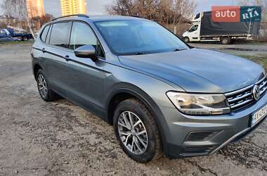 Позашляховик / Кросовер Volkswagen Tiguan 2020 в Харкові