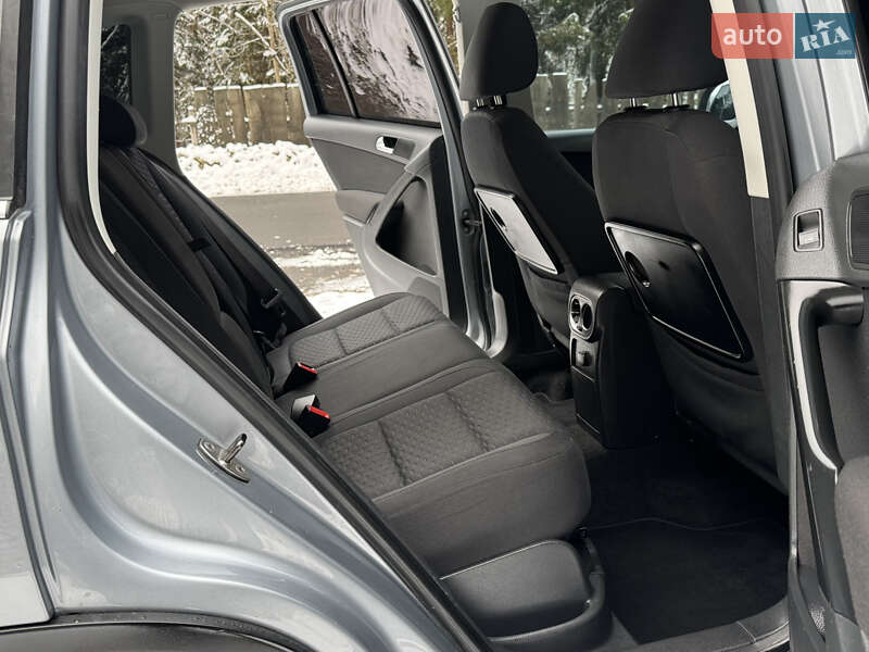 Внедорожник / Кроссовер Volkswagen Tiguan 2010 в Межгорье