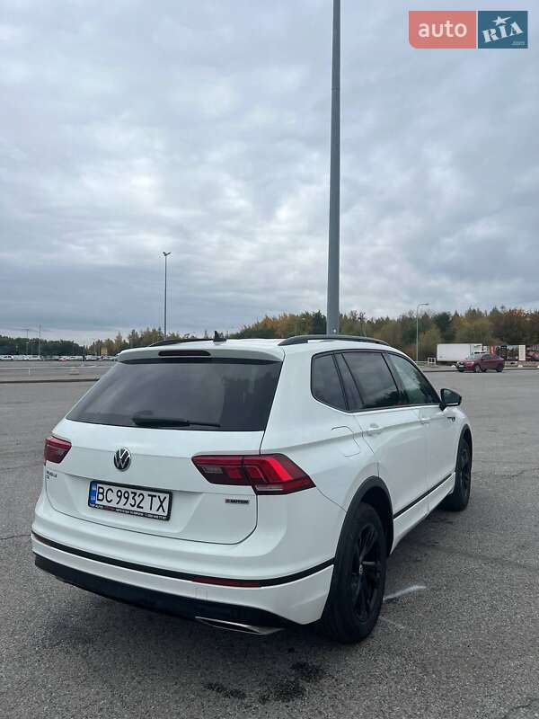 Внедорожник / Кроссовер Volkswagen Tiguan 2019 в Львове