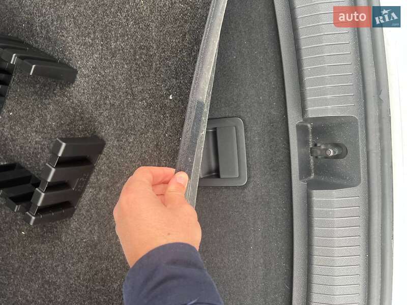 Внедорожник / Кроссовер Volkswagen Tiguan 2019 в Львове