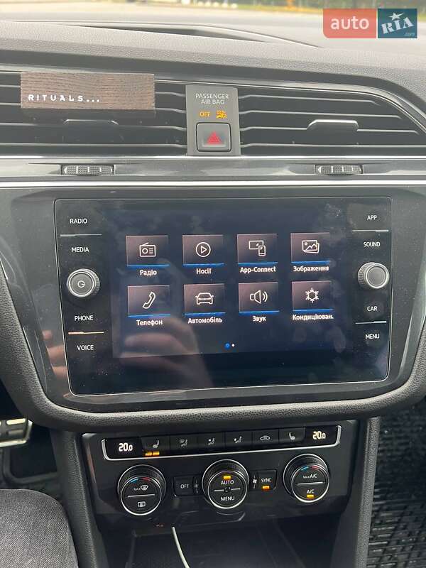 Внедорожник / Кроссовер Volkswagen Tiguan 2019 в Львове