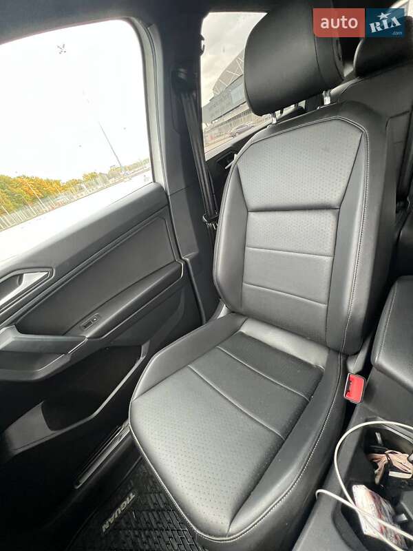 Внедорожник / Кроссовер Volkswagen Tiguan 2019 в Львове