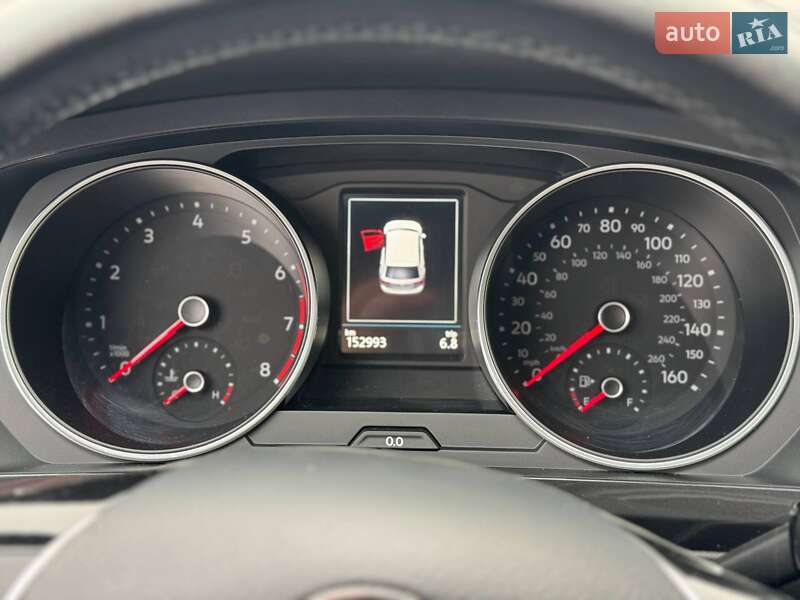 Внедорожник / Кроссовер Volkswagen Tiguan 2017 в Ровно