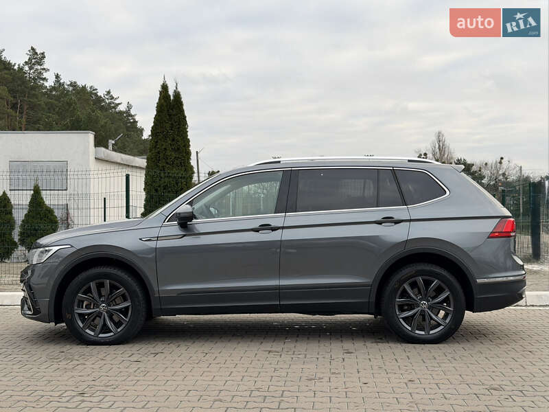 Внедорожник / Кроссовер Volkswagen Tiguan 2022 в Киеве